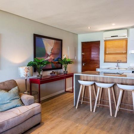 6 Dolphin Views La Mercy Beachfront公寓 外观 照片